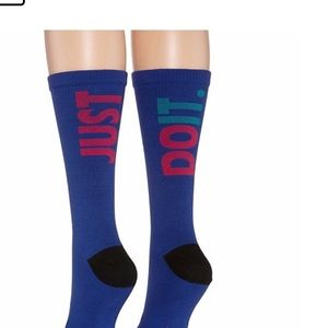 NWT NIKE JUST DO IT SOCKS BLUE SIZE MEDIUM
